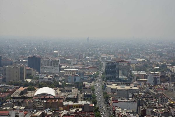 Mexico-sous-la-pollution-le-30-mars-3.jpg